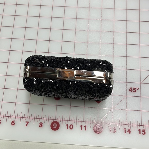 EXPRESSIONS NYC NWT Cocktail Black Sequin Clutch/Shoulder Evening/Party Purse - Picture 8 of 11